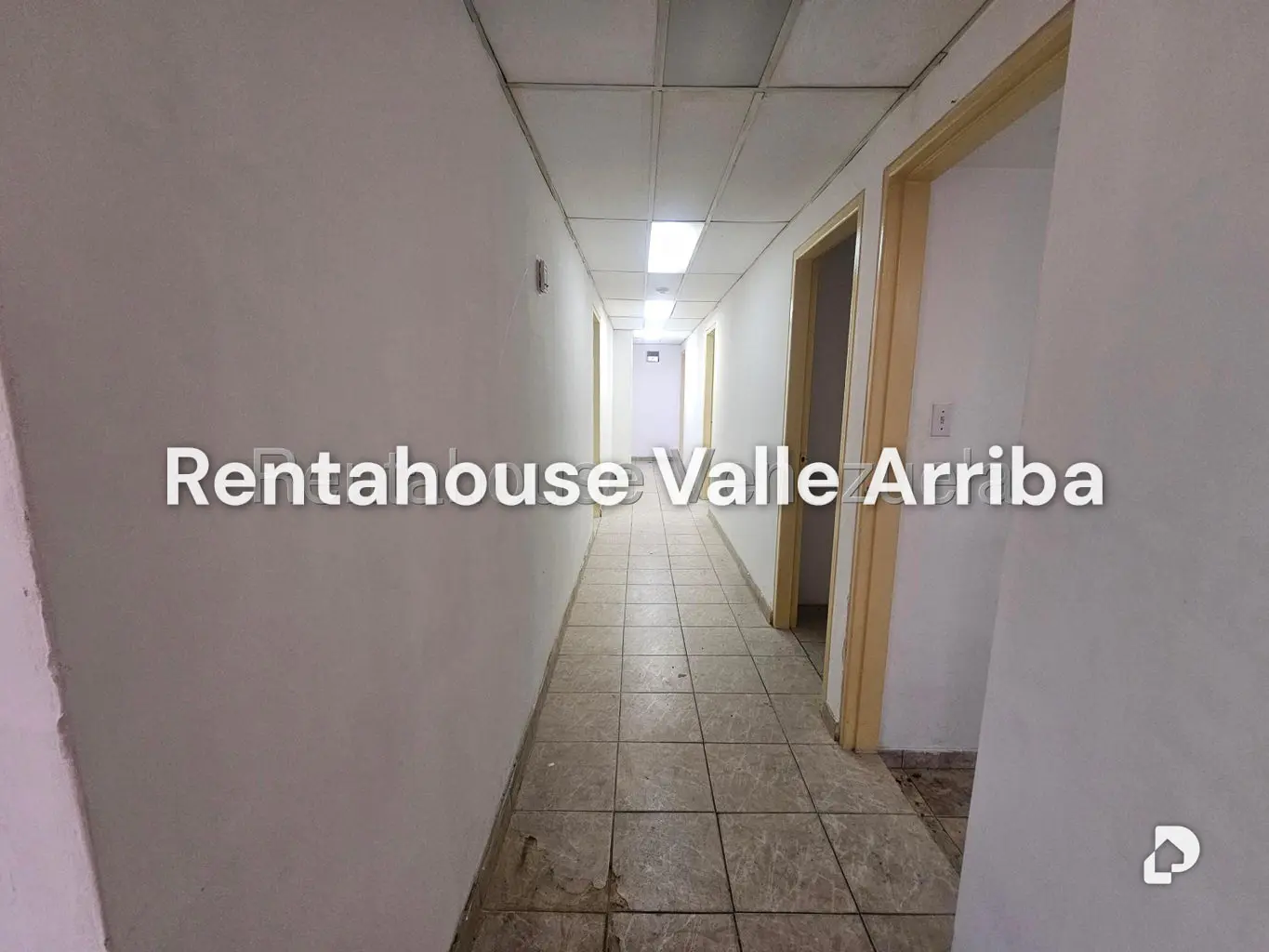 Local comercial en El Recreo, Caracas
