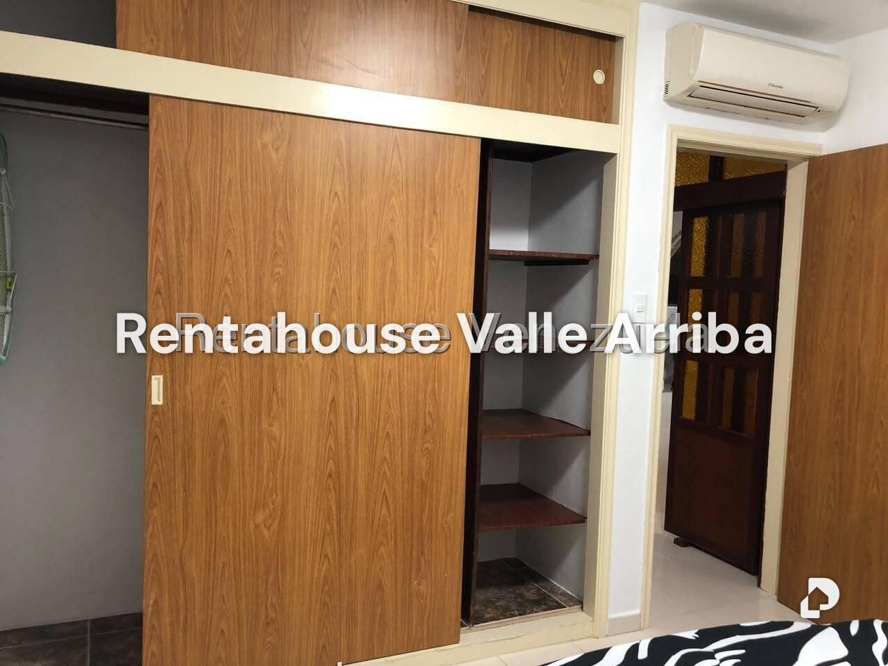 Apartamento en Los Palos Grandes, Caracas – 9