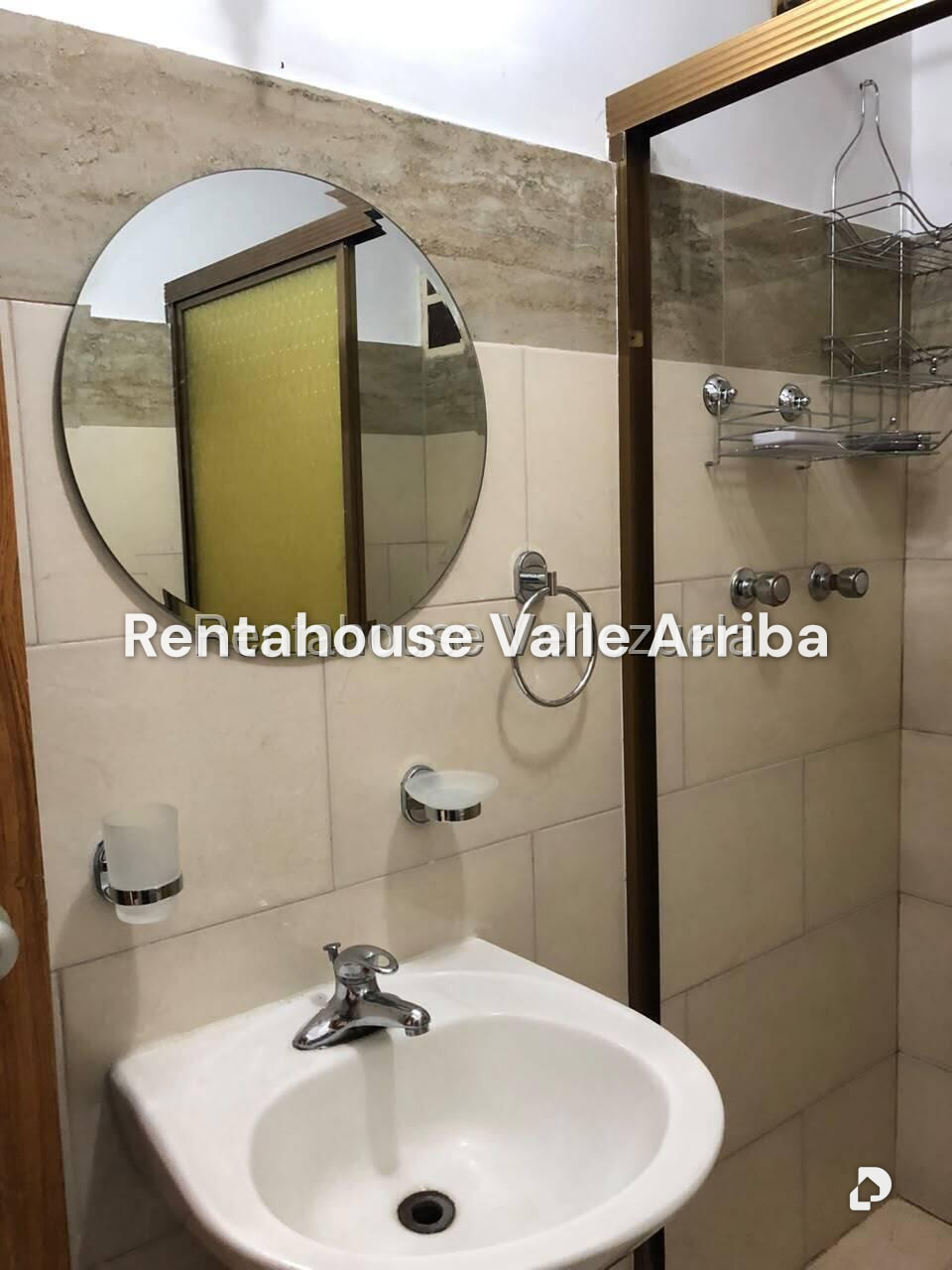 Apartamento en Los Palos Grandes, Caracas – 8