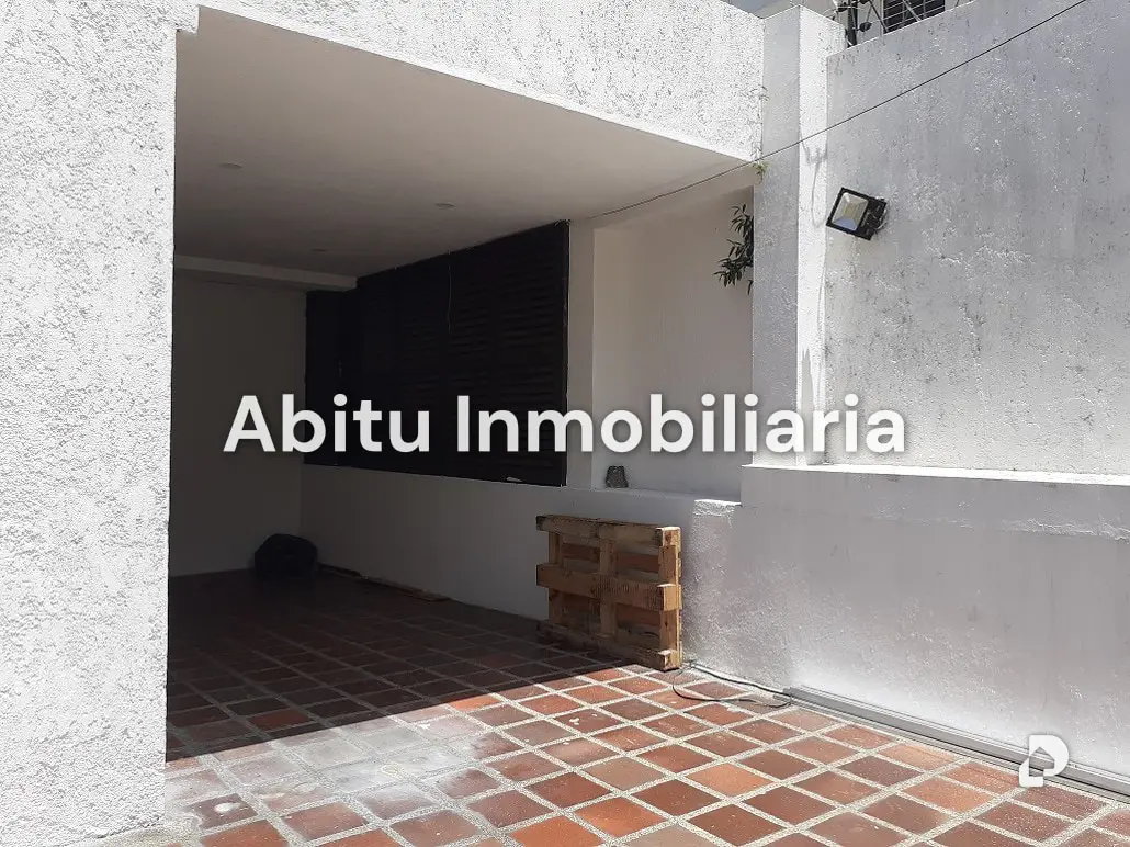 House in La Florida, Caracas – 15