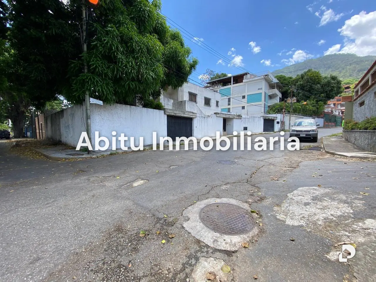 House in La Florida, Caracas – 17