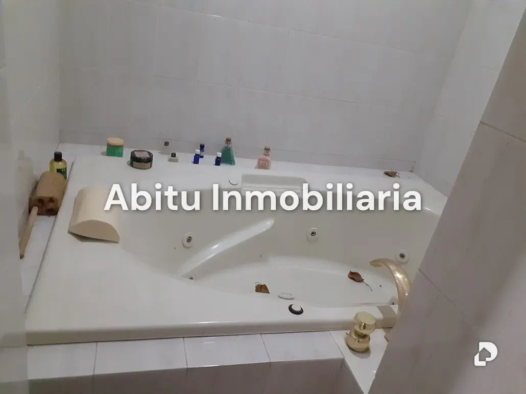 House in La Florida, Caracas – 12