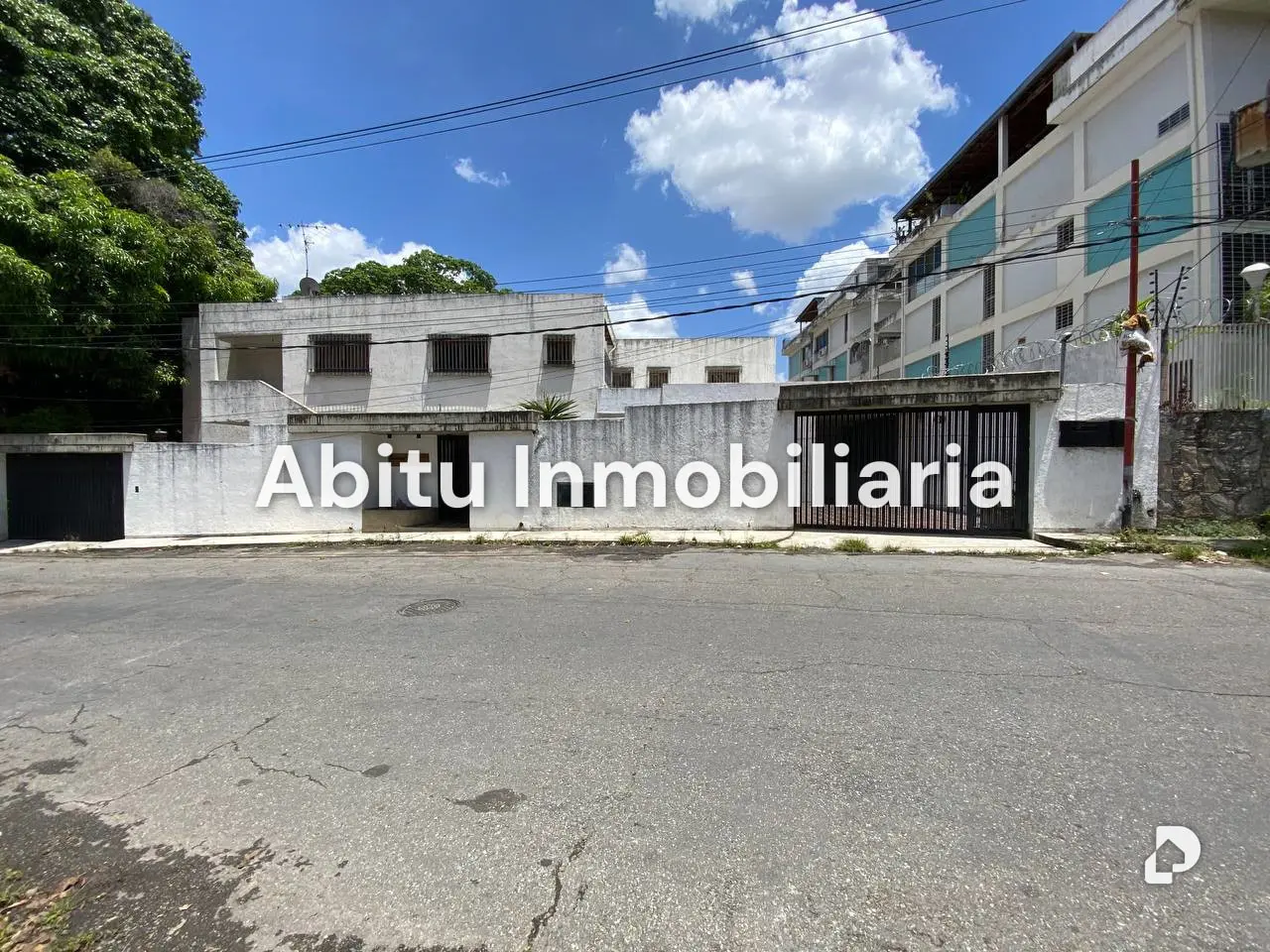 House in La Florida, Caracas – 16