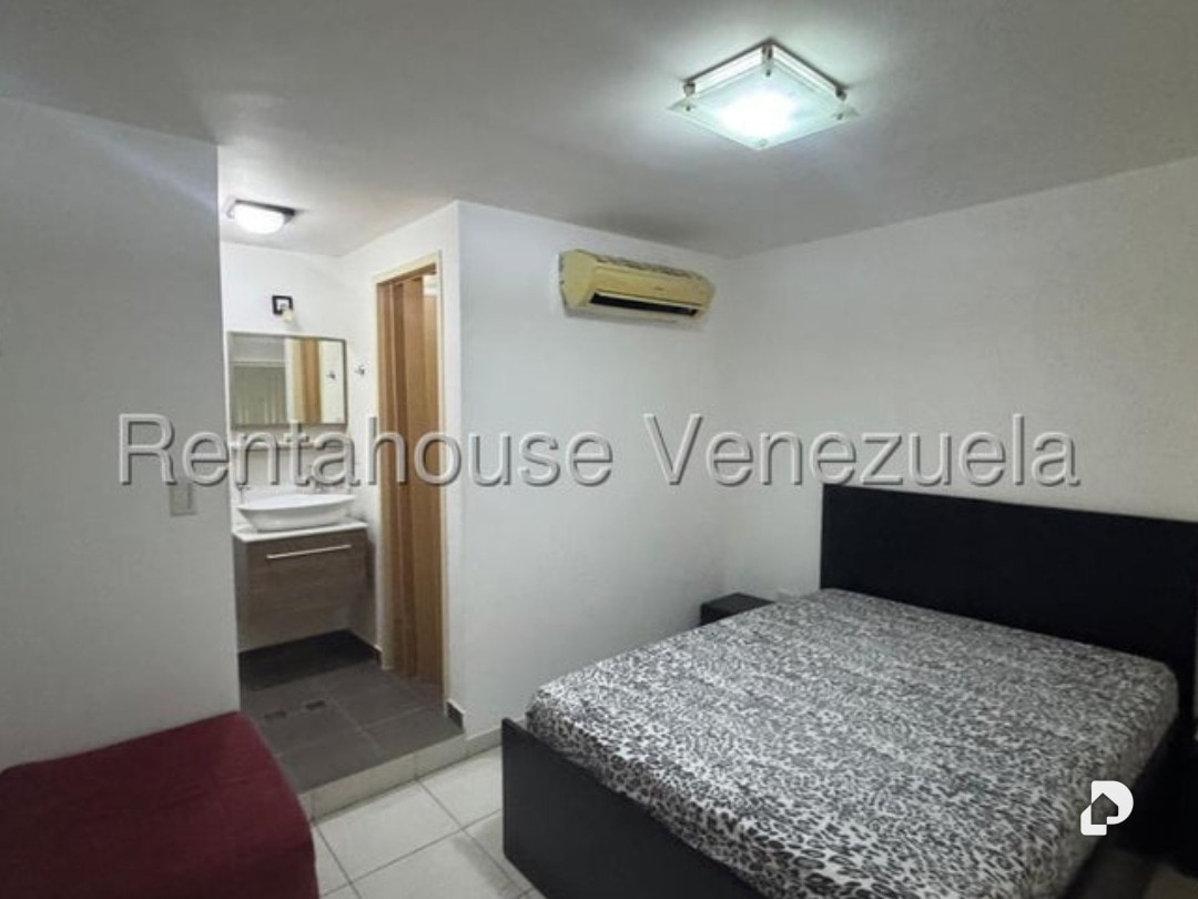 Casa en Av. Aragua Urb. La Fontana, Maracay – 12