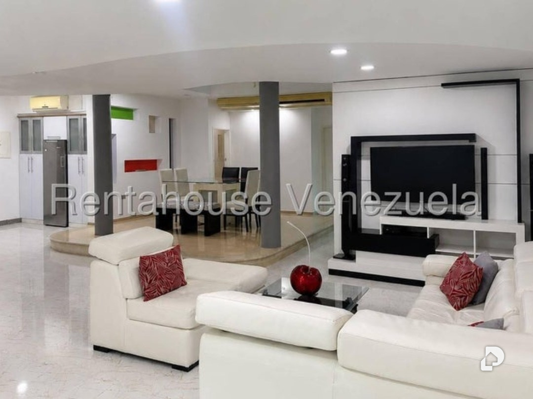 Casa en Av. Aragua Urb. La Fontana, Maracay – 2