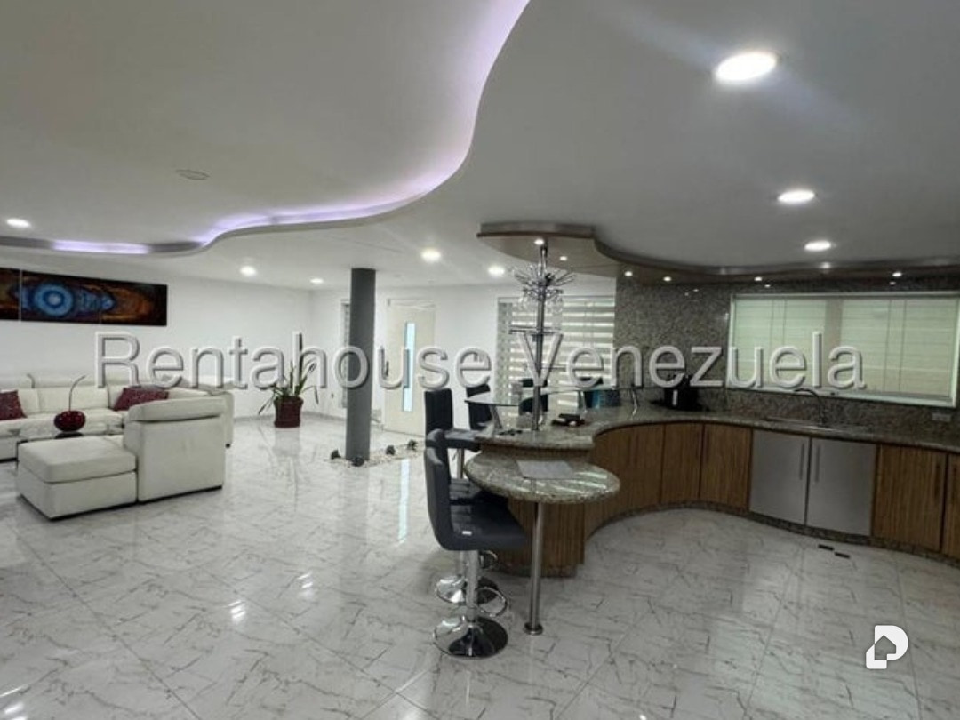 Casa en Av. Aragua Urb. La Fontana, Maracay – 4