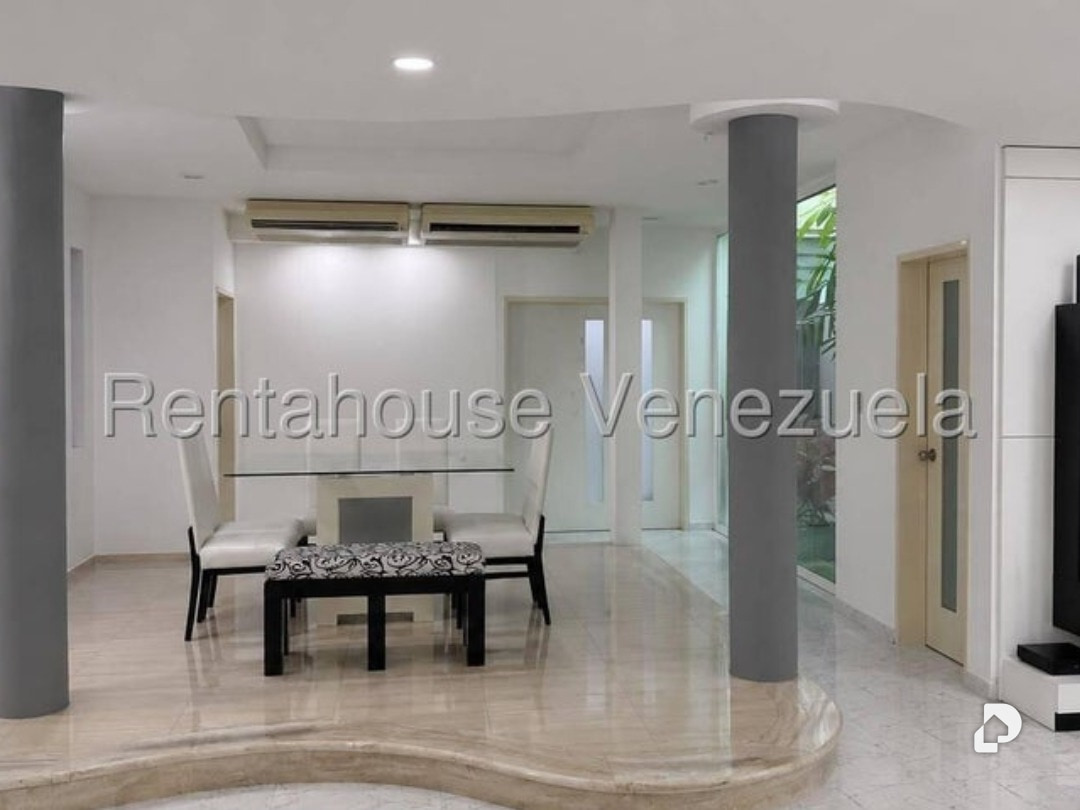 Casa en Av. Aragua Urb. La Fontana, Maracay – 3