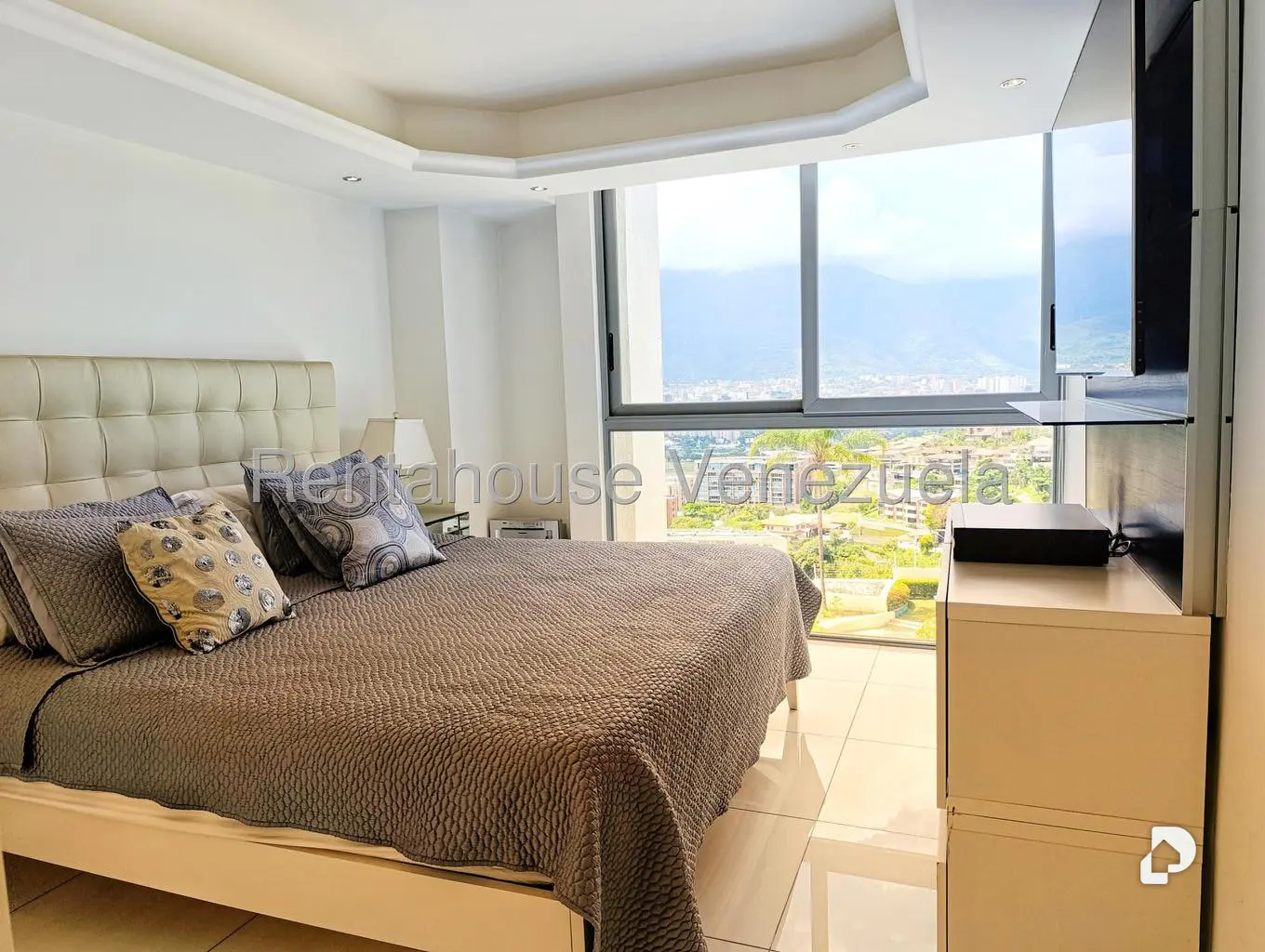 Apartamento en Lomas de Las Mercedes, Caracas – 19