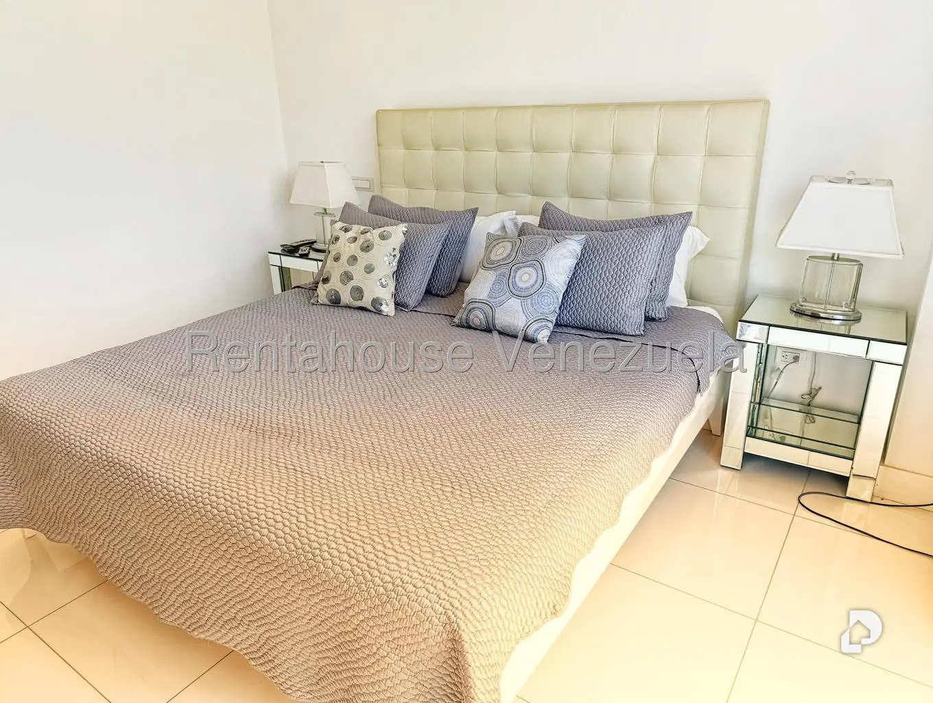 Apartamento en Lomas de Las Mercedes, Caracas – 21
