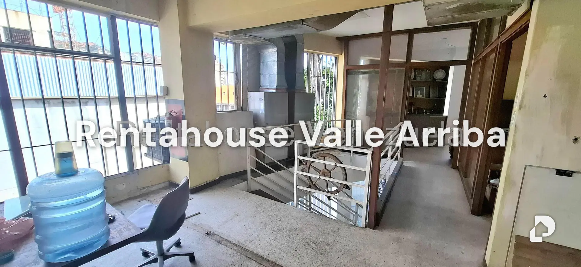 Local comercial en Quinta Crespo, Caracas – 16