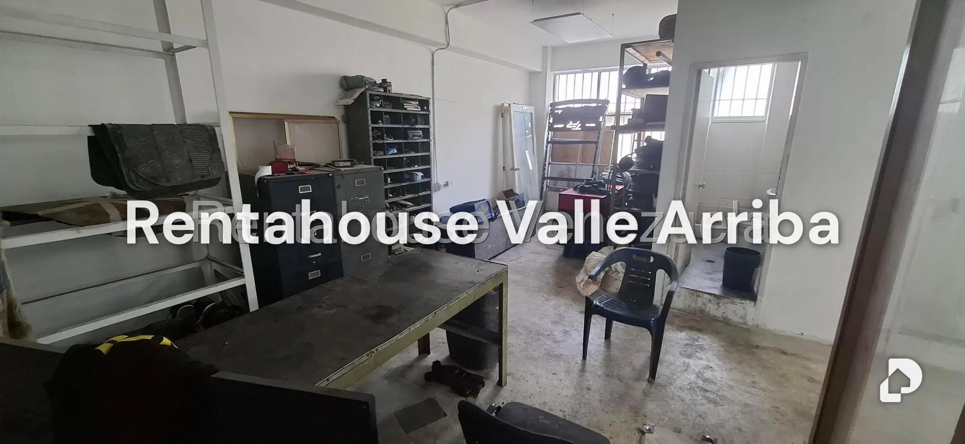 Local comercial en Quinta Crespo, Caracas – 11