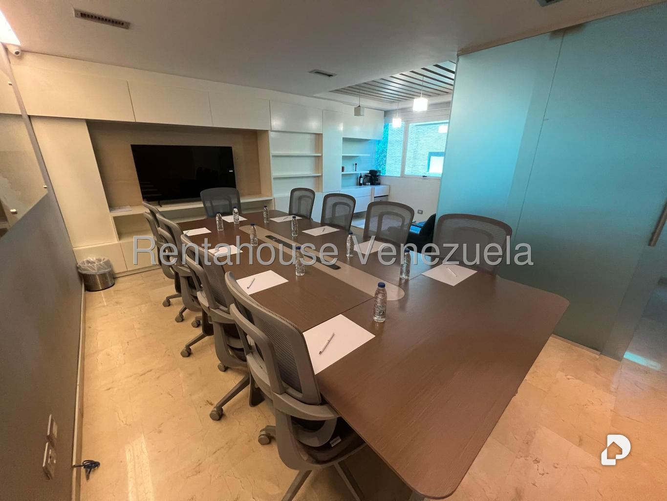 Oficina en Las Mercedes, Caracas – 27