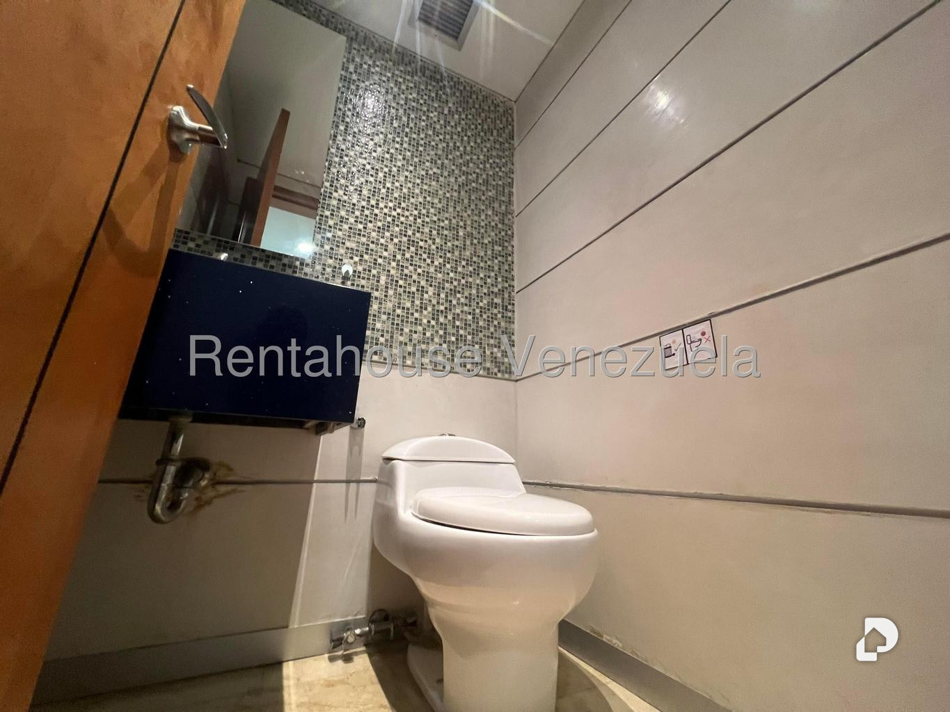 Oficina en Las Mercedes, Caracas – 20