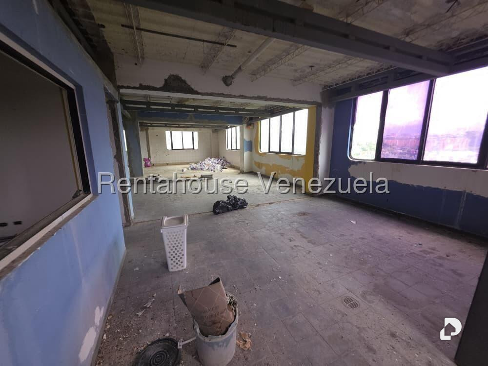 Local comercial en La Bonita, Caracas – 9