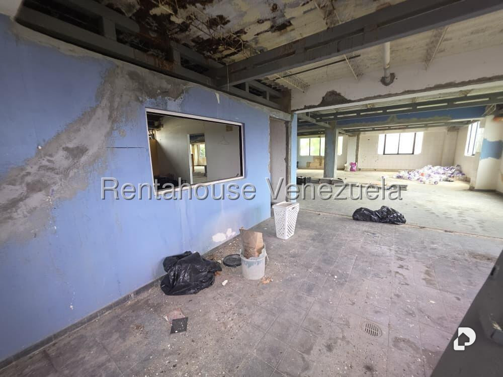 Local comercial en La Bonita, Caracas – 8