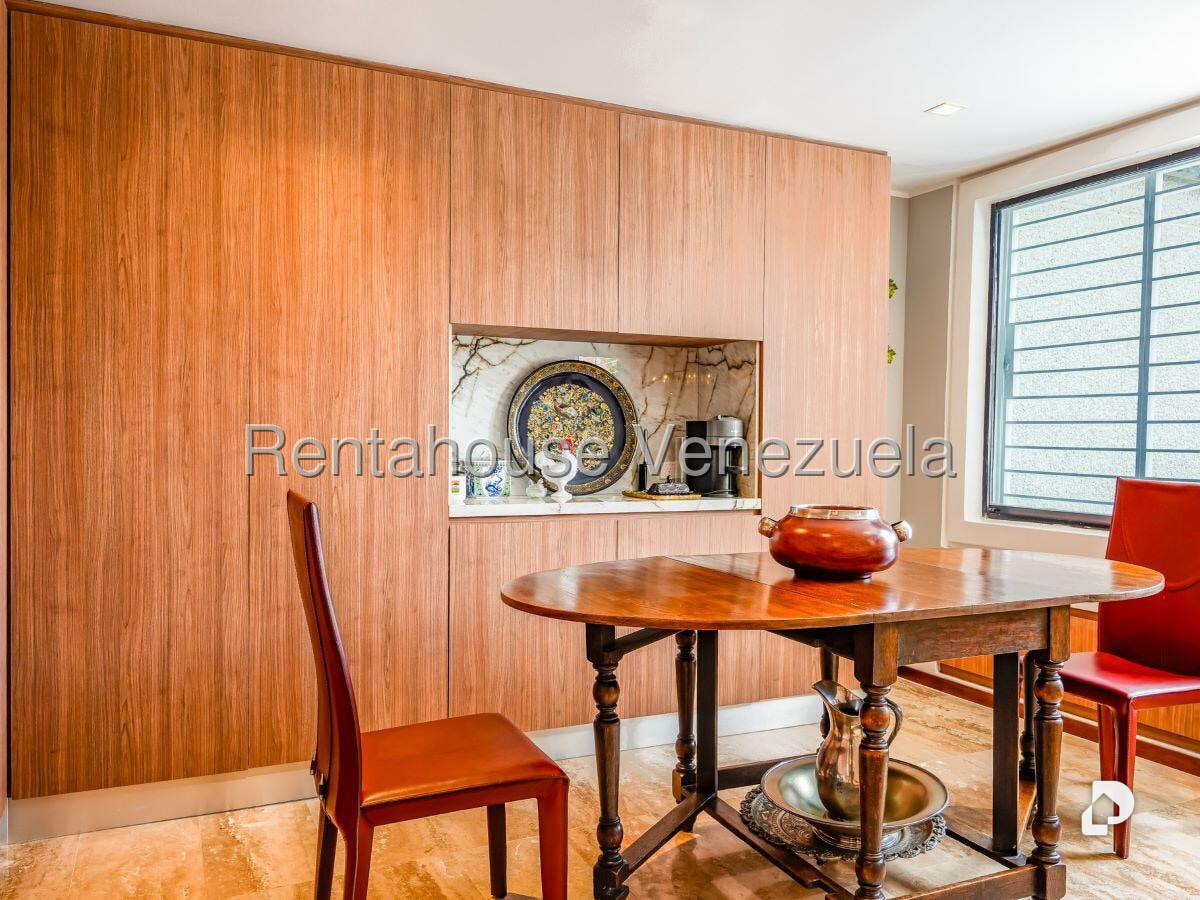 House in Los Palos Grandes, Caracas – 25