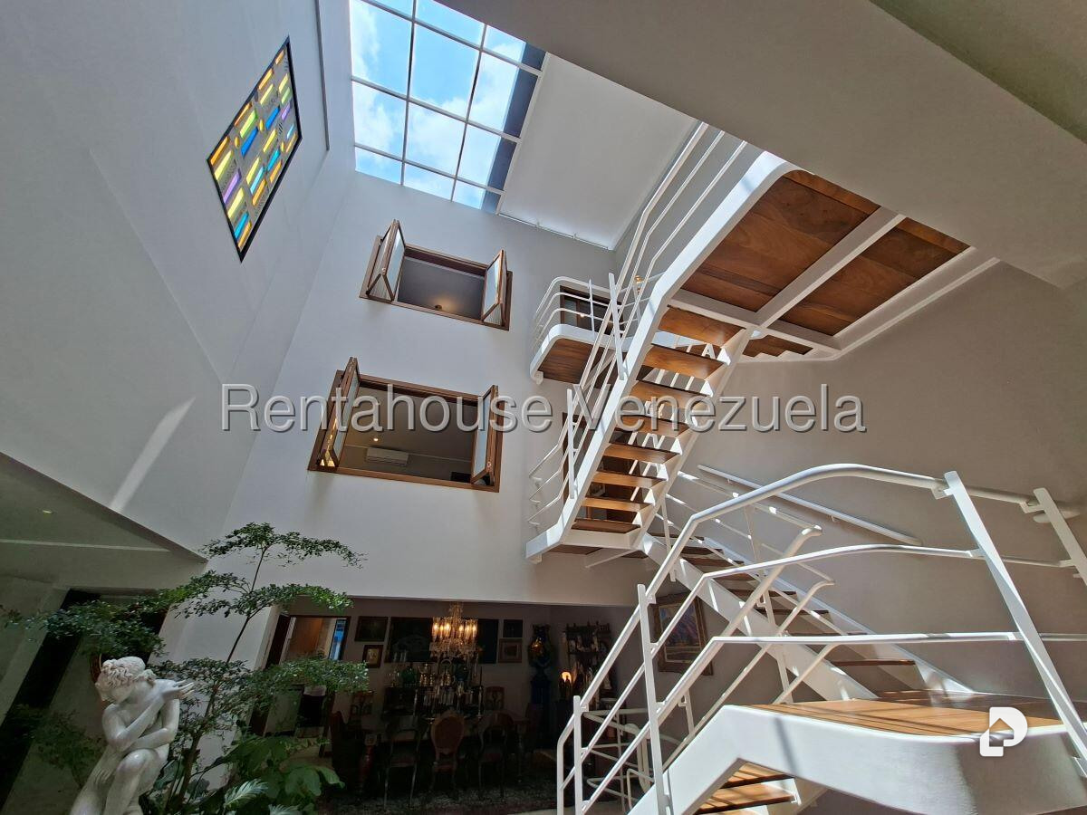 House in Los Palos Grandes, Caracas – 27