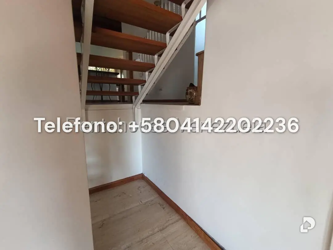 Casa en Cumbres de Curumo, Caracas – 27