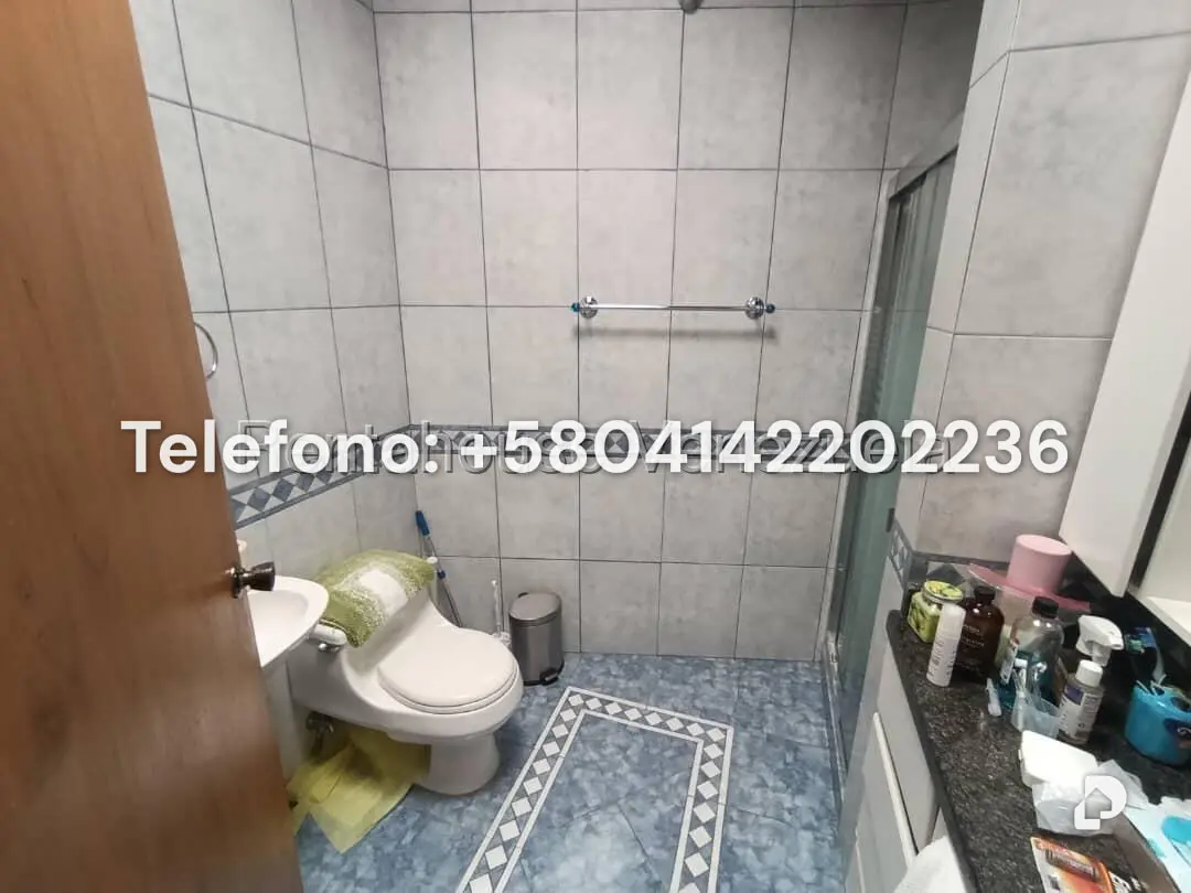 Casa en Cumbres de Curumo, Caracas – 18