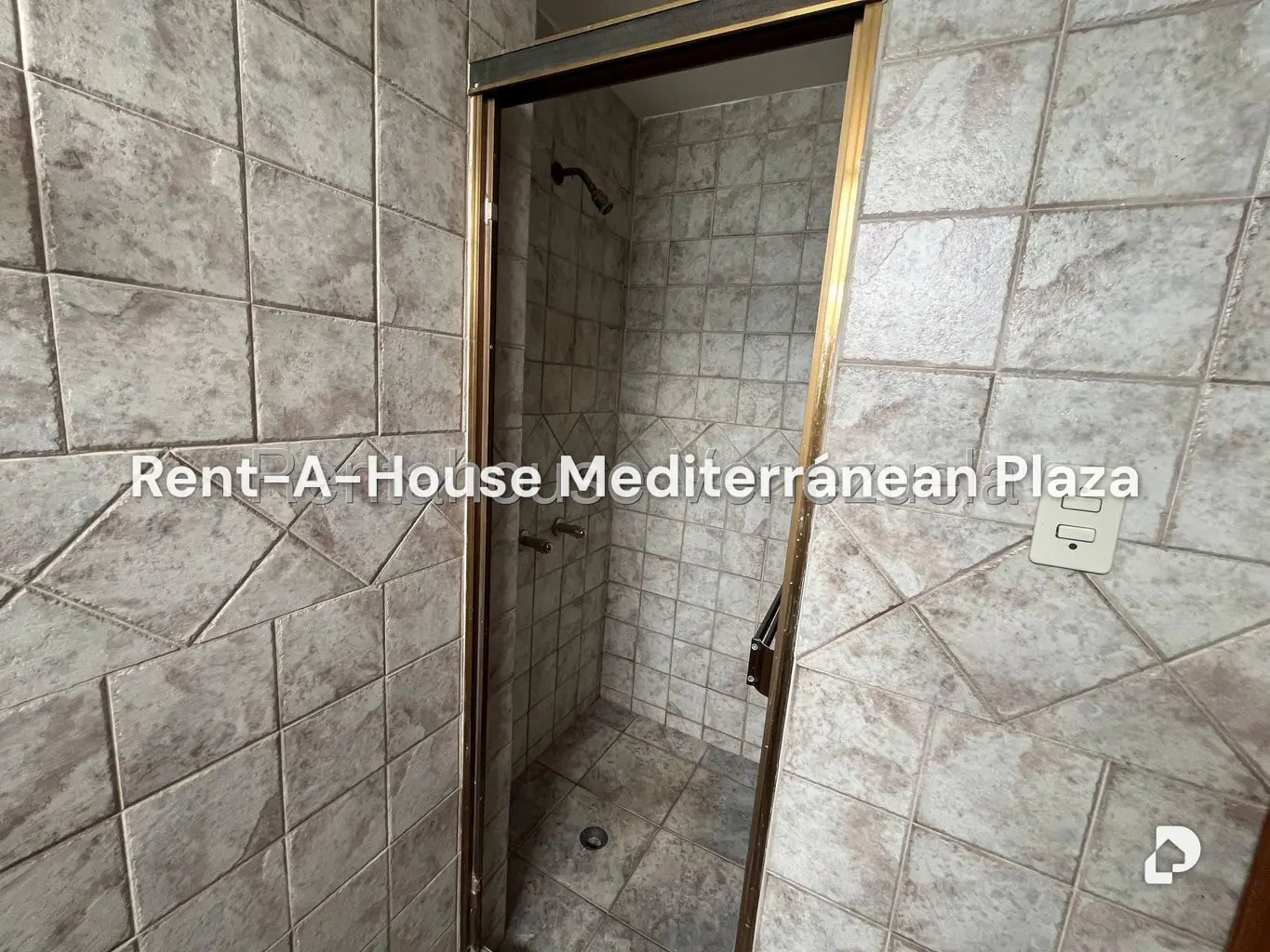 Apartment in Guaparo, Valencia – 25
