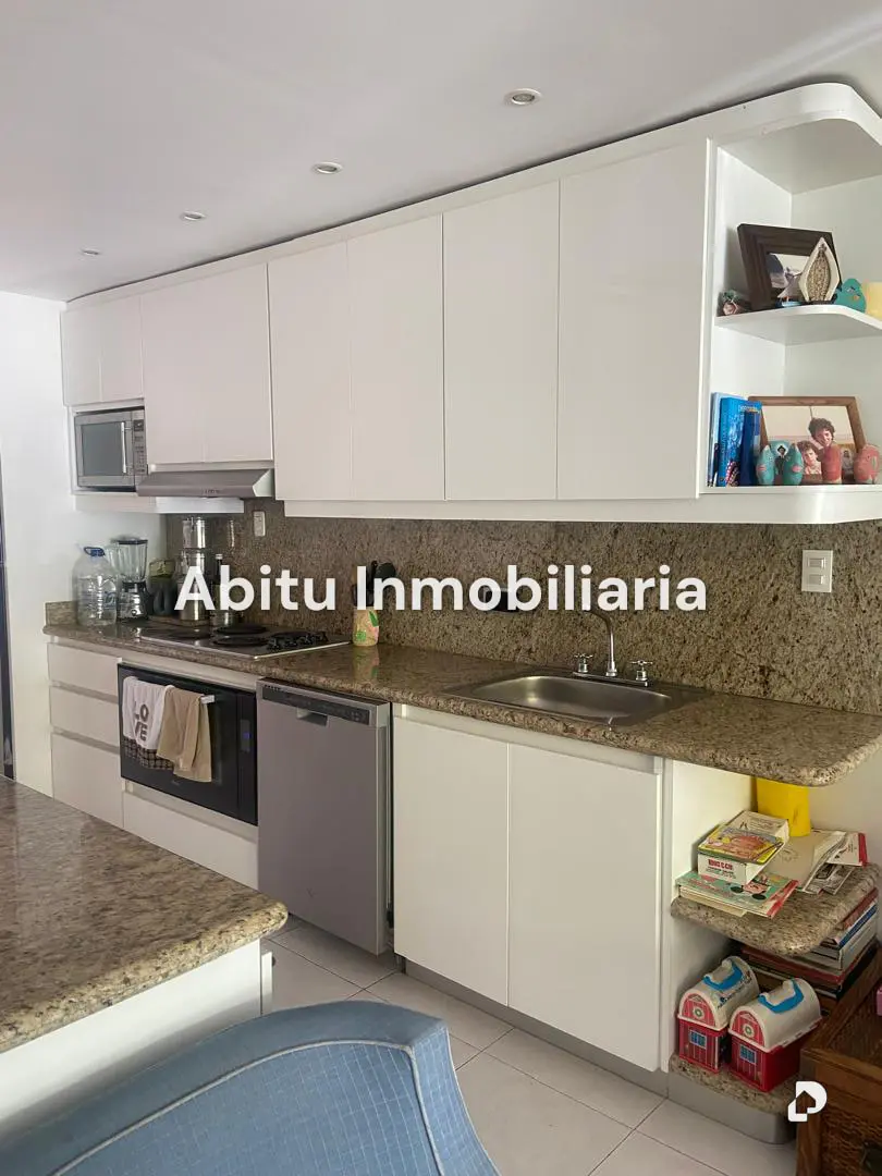 Townhouse en Naiguatá – 2