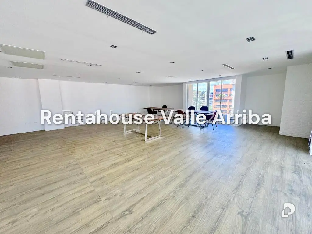 Local comercial en El Rosal, Caracas – 16