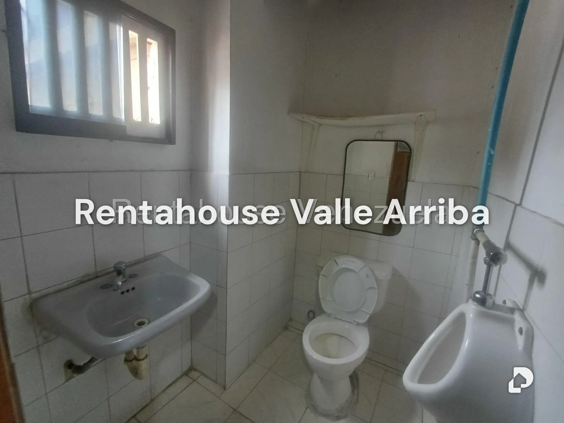 Local comercial en Quinta Crespo, Caracas – 10