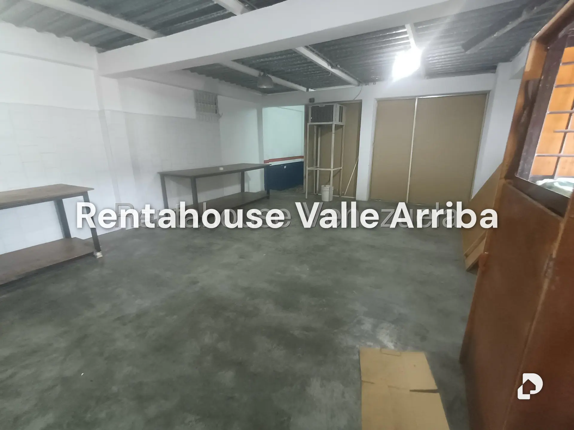 Local comercial en Quinta Crespo, Caracas – 9