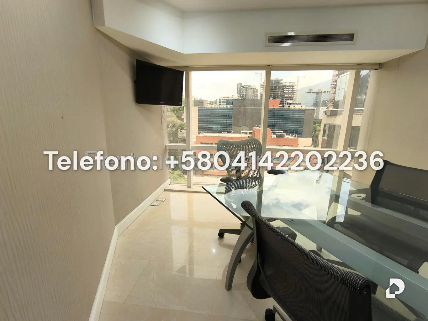 Oficina en Las Mercedes, Caracas – 26