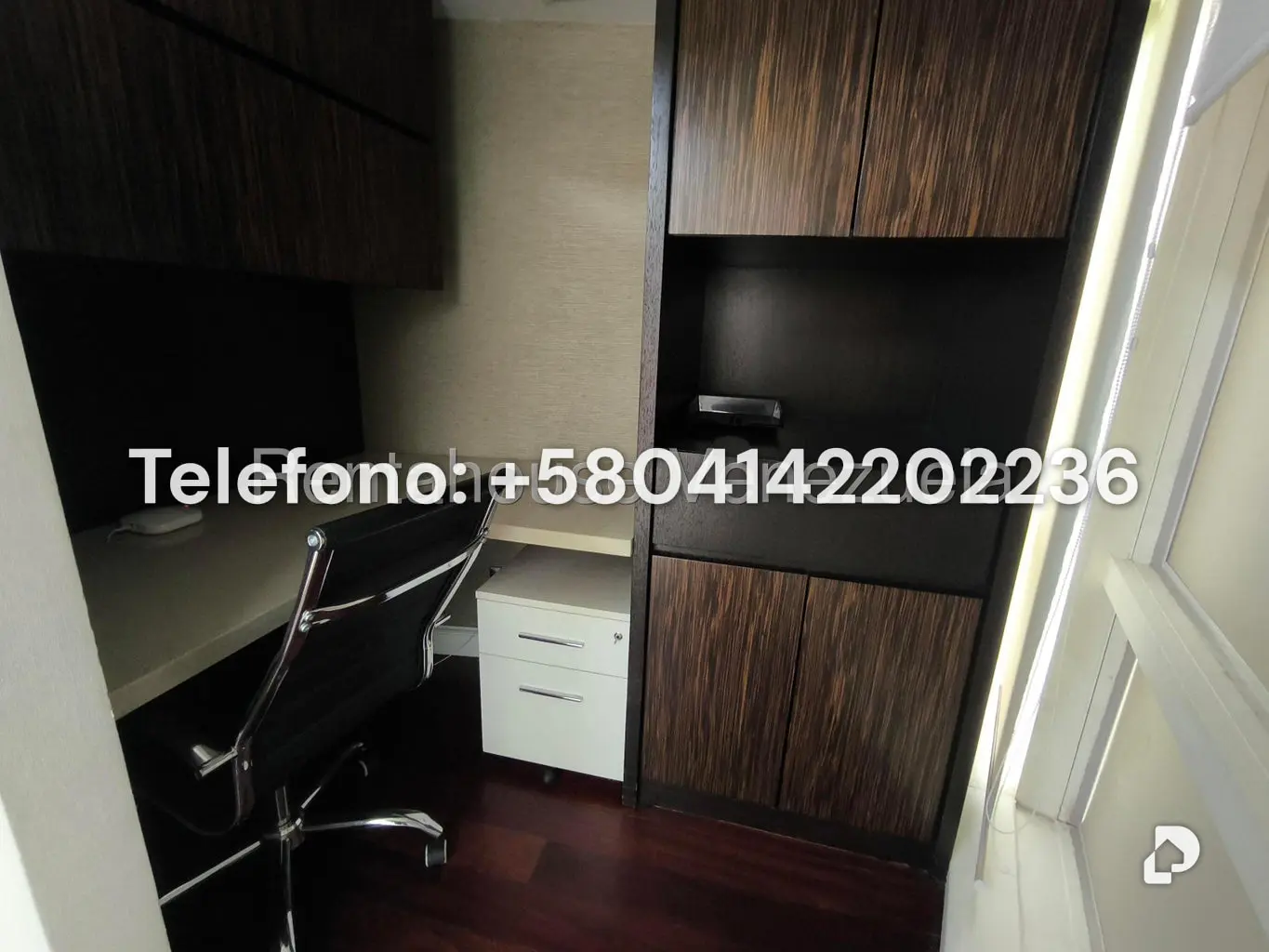 Oficina en Las Mercedes, Caracas – 12