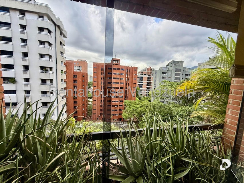 Apartamento en El Rosal, Caracas – 6
