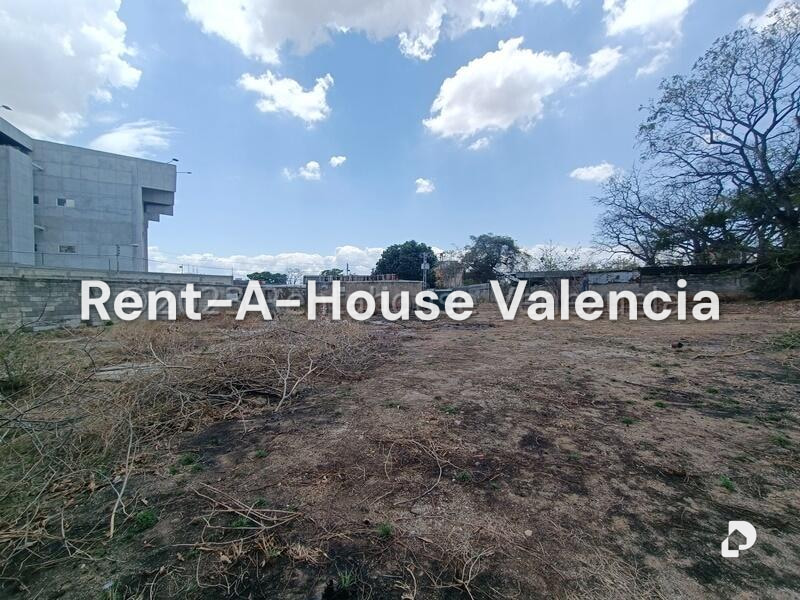 Terreno en Avenida Bolivar Norte, Valencia – 1