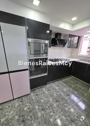 Apartamento en San Isidro, Maracay – 5