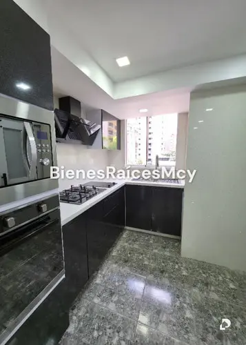 Apartamento en San Isidro, Maracay – 4