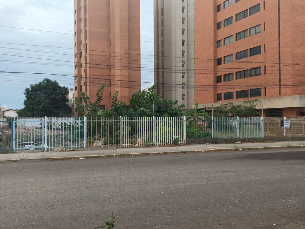 Terreno en Tierra Negra, Maracaibo - 1