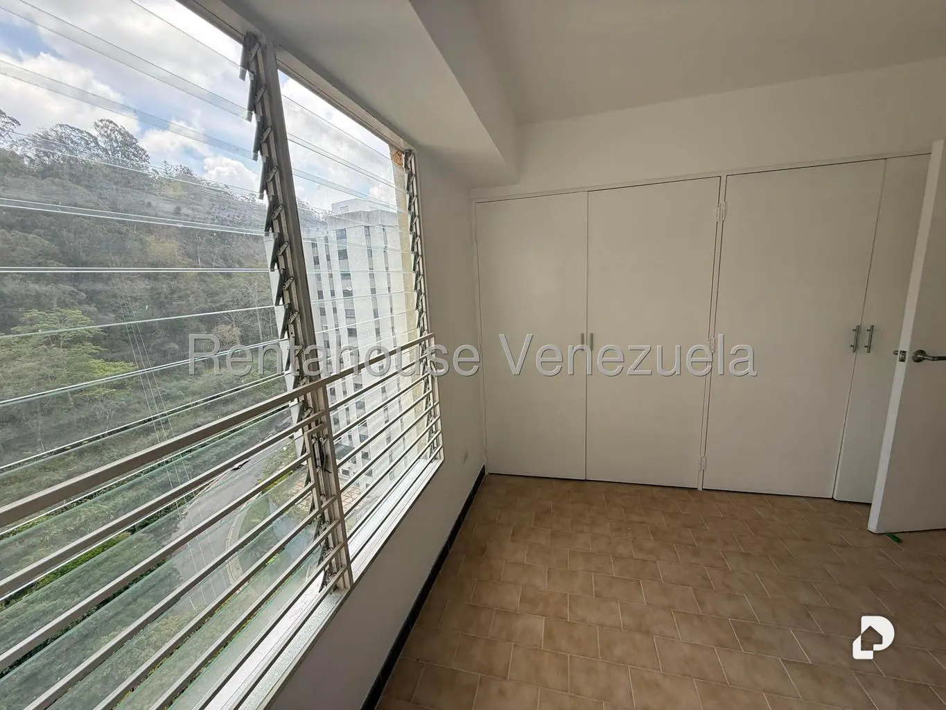 Apartamento en El Cigarral, Caracas – 28