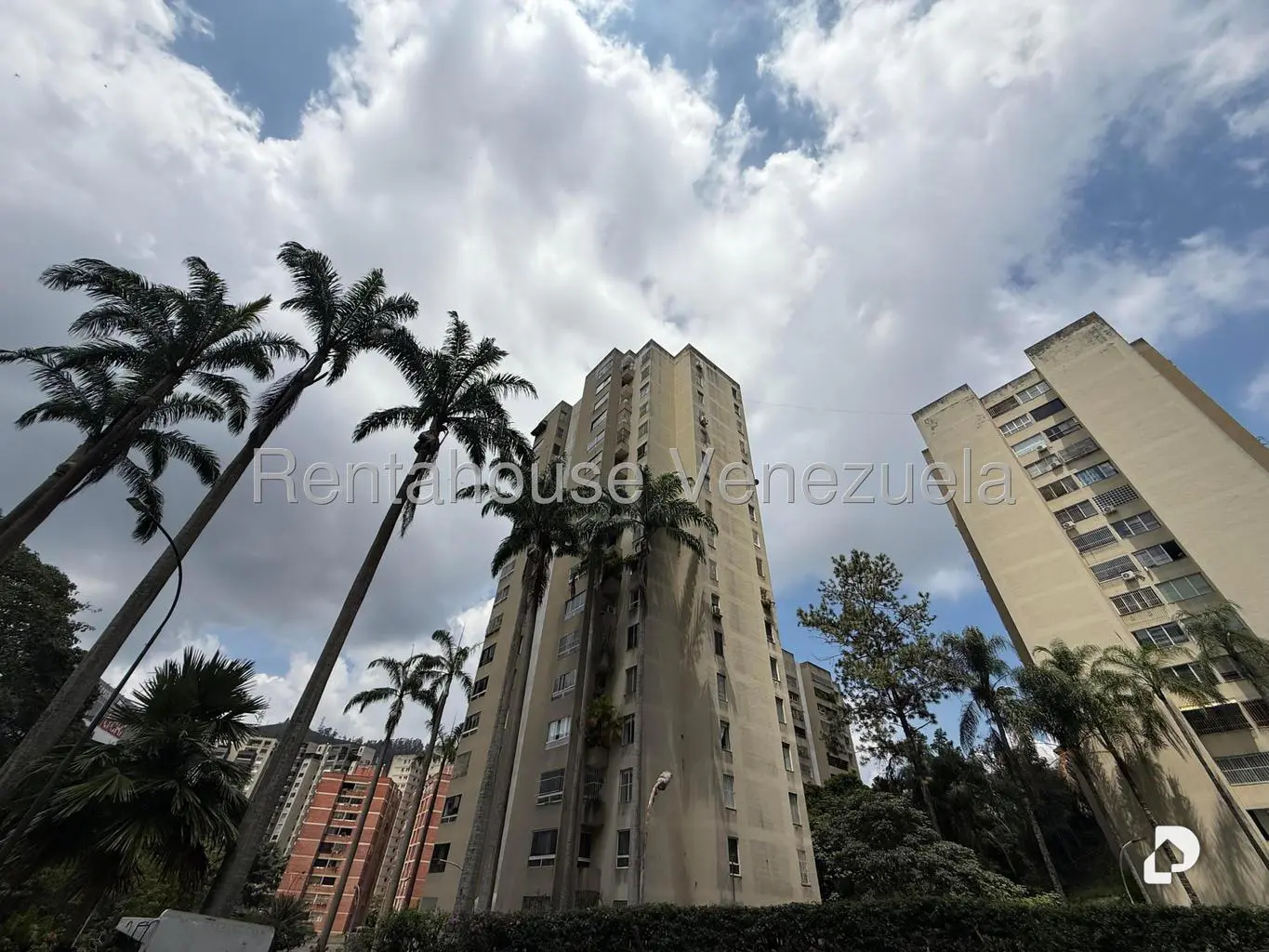 Apartamento en El Cigarral, Caracas – 1