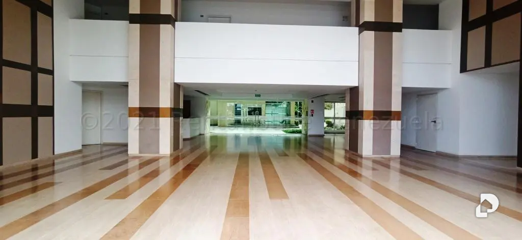 Apartamento en Lomas de Las Mercedes, Caracas – 3