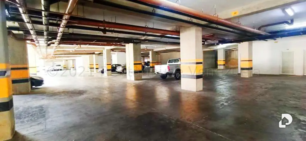 Apartamento en Lomas de Las Mercedes, Caracas – 16