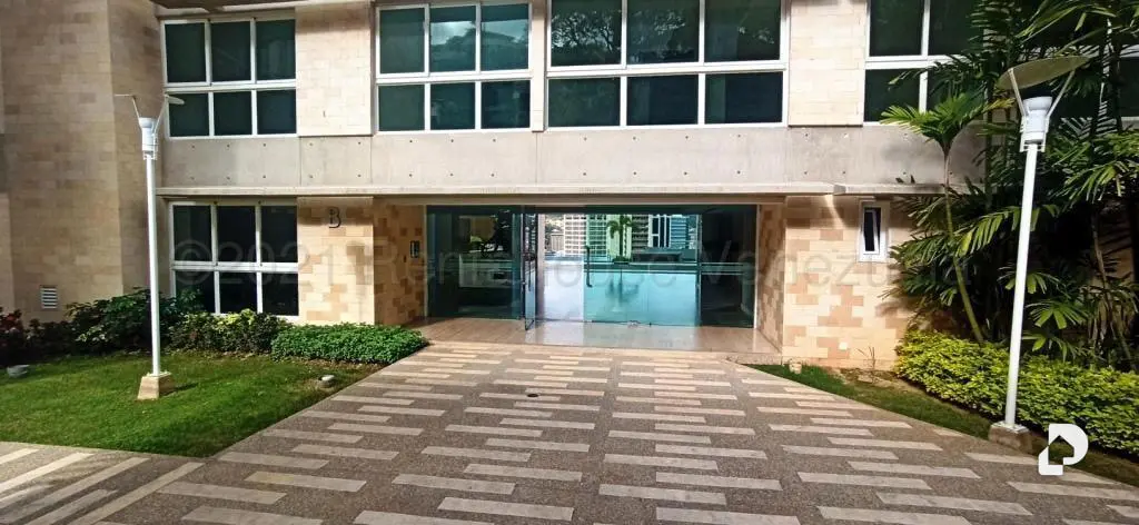 Apartamento en Lomas de Las Mercedes, Caracas – 11