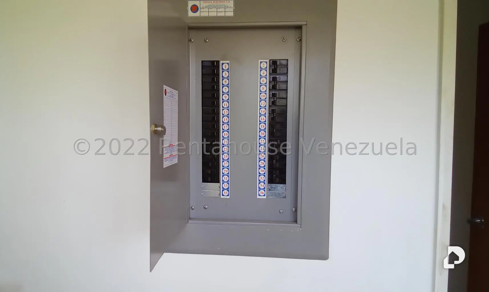 Apartamento en Lomas de Las Mercedes, Caracas – 28