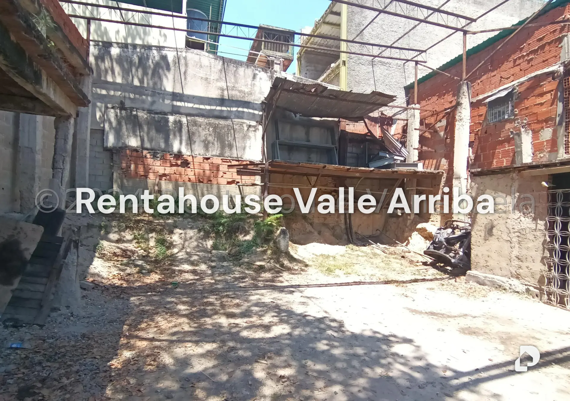 Terreno en Catia, Caracas – 14