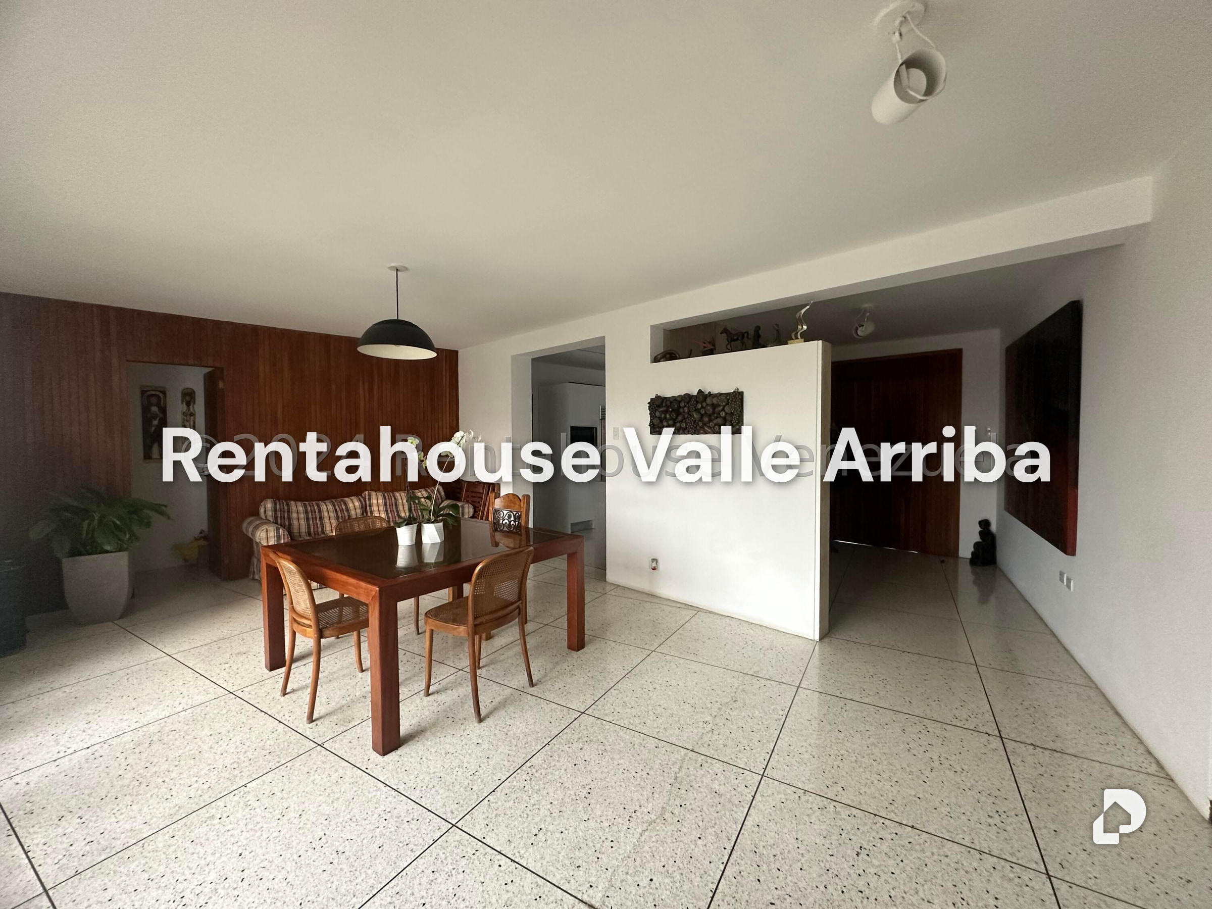 Casa en Colinas de Bello Monte, Caracas – 24