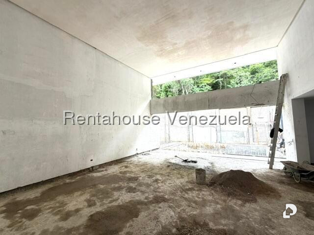Terreno en Prados del Este, Caracas – 17