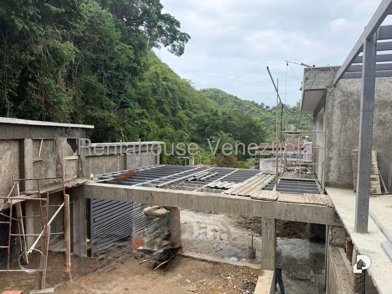 Terreno en Prados del Este, Caracas – 21