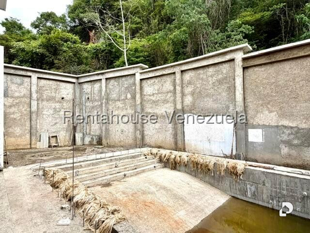 Terreno en Prados del Este, Caracas – 12