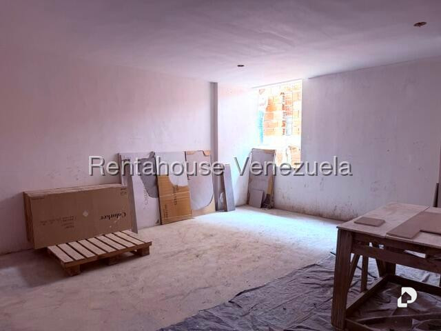 Terreno en Prados del Este, Caracas – 13