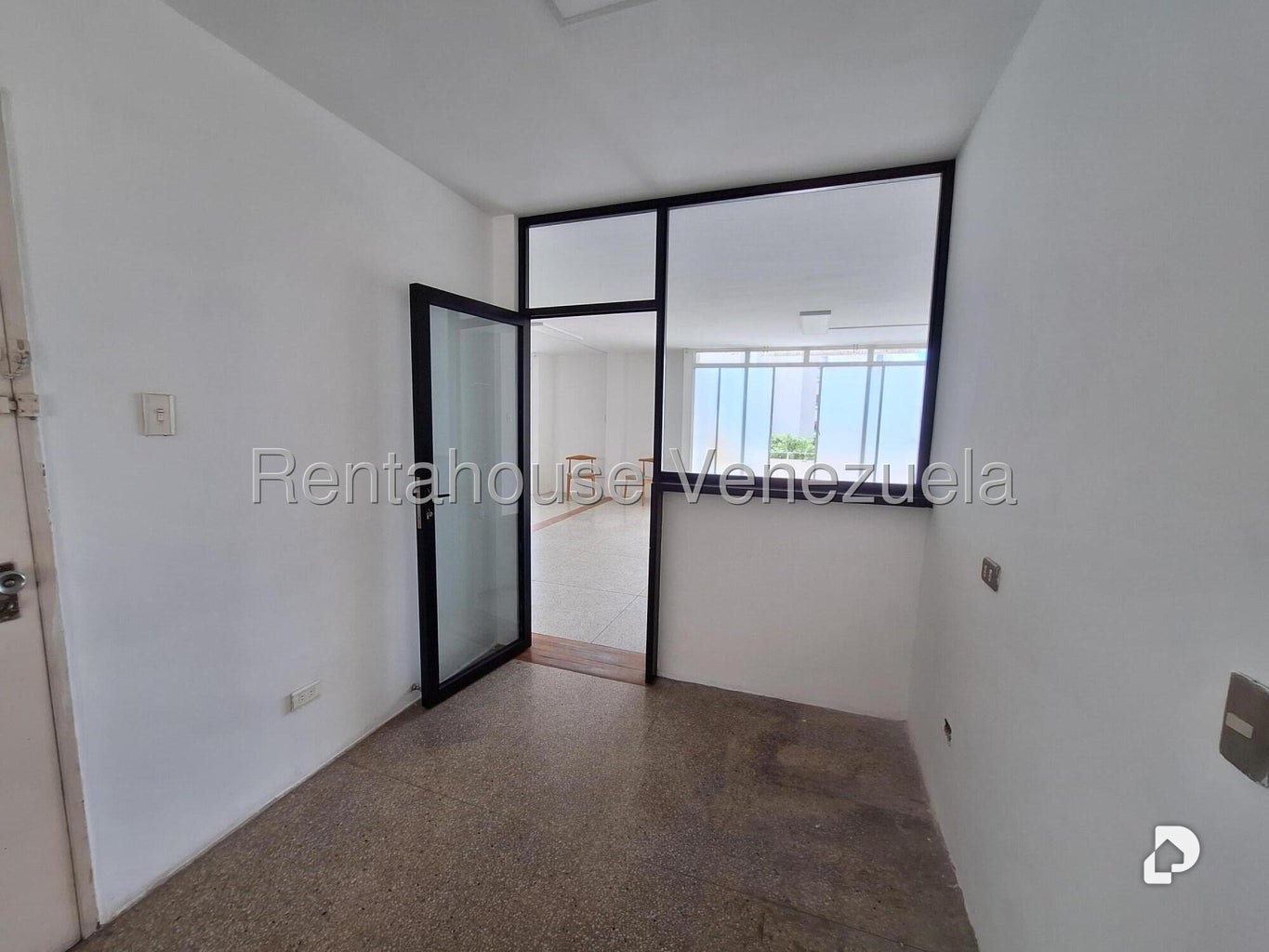 Apartment in Los Palos Grandes, Caracas – 12