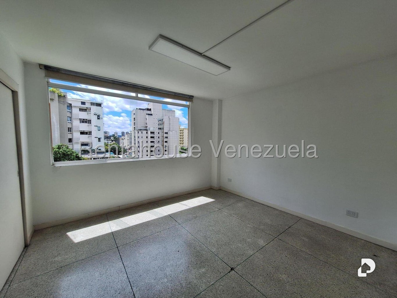 Apartment in Los Palos Grandes, Caracas – 10