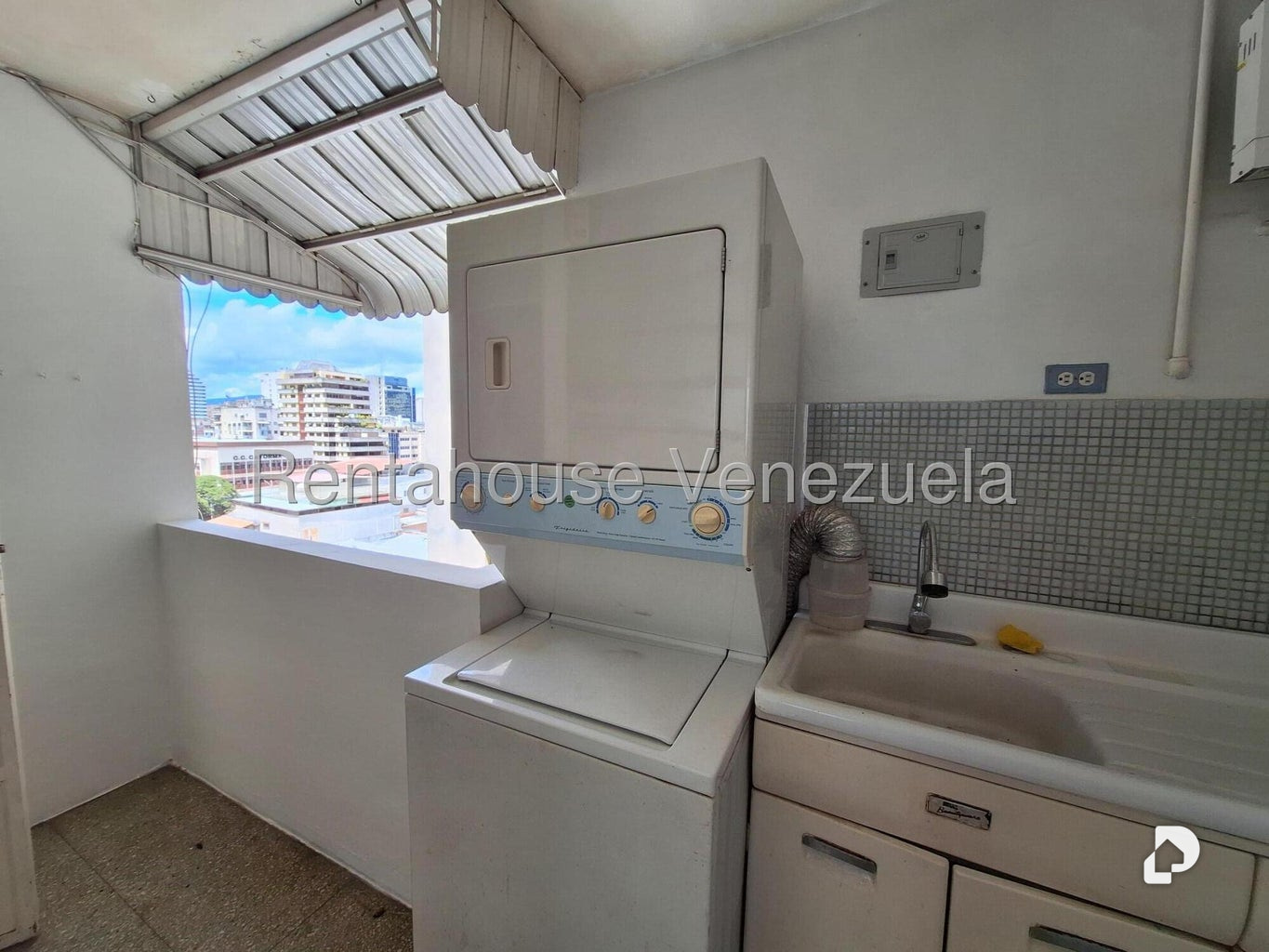 Apartment in Los Palos Grandes, Caracas – 13